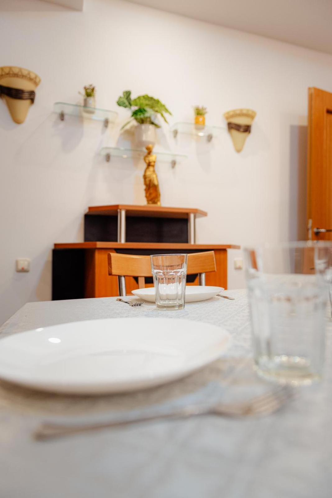 Heart Of Downtown 3 Rooms Apartment Self Check In ブカレスト エクステリア 写真